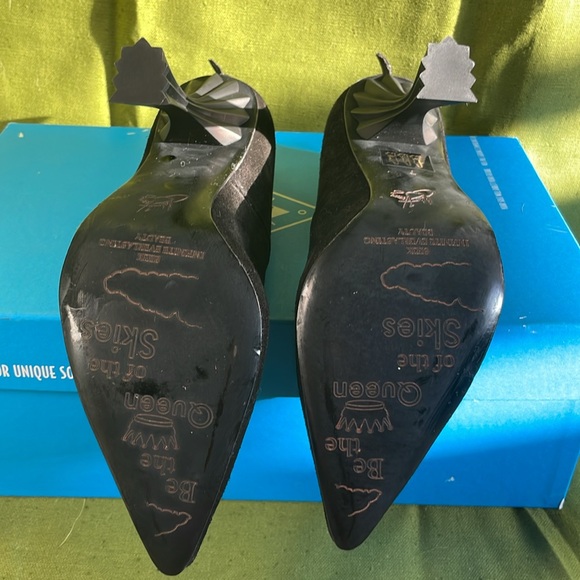 John Fluevog Venus pumps US 7 brand new in box - Picture 4 of 8